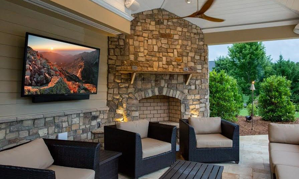 Outdoor tv